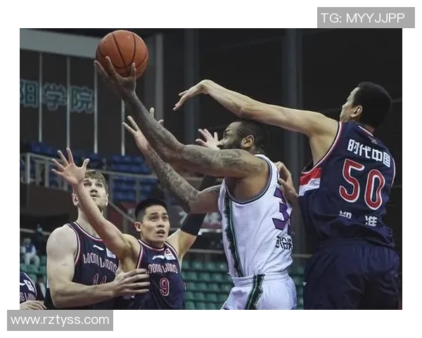 广州队迎战山东西王全力争胜期待精彩对决与球迷共庆篮球盛宴